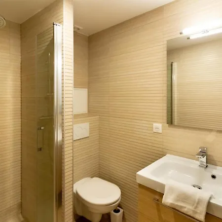 Hotel apartamentowy Capfun Le Saint Germain, 4*